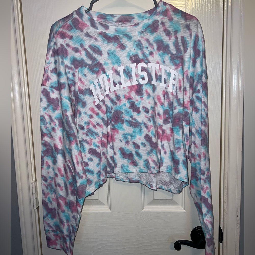 Hollister Tie-Dye Cropped Long Sleeve